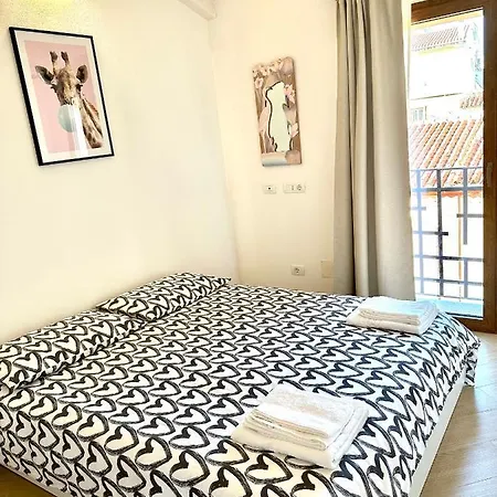 Waterfront Apartman *