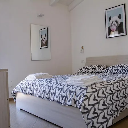 Waterfront Apartament *