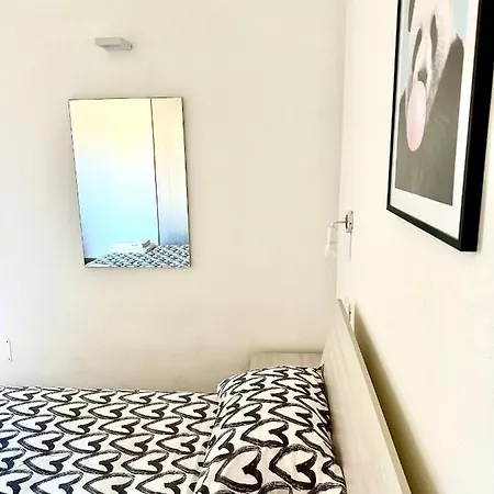 Waterfront Apartment *